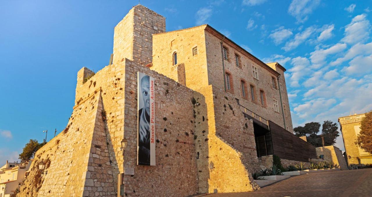 Renting - Massena - Loft - Heart Of Vieil - The Market With Sea View Apartment