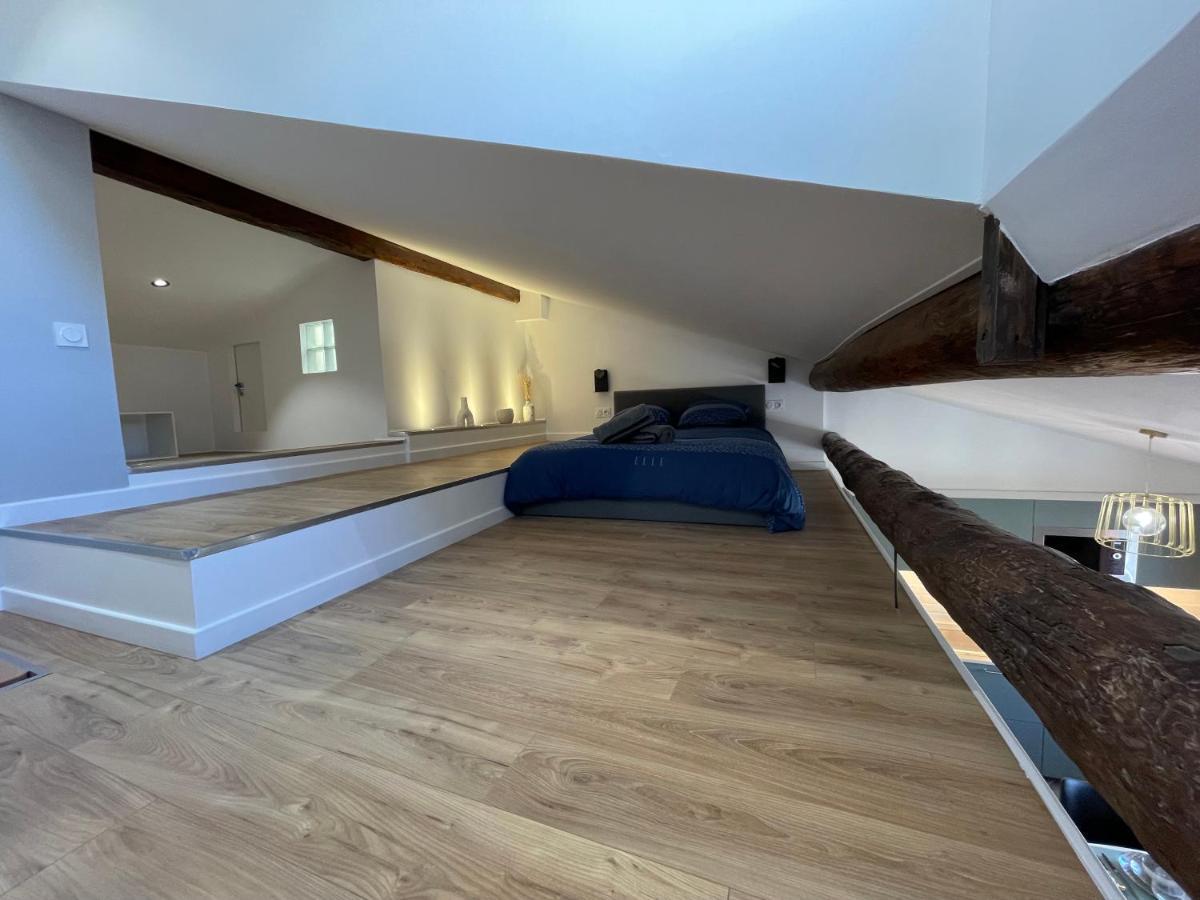 Renting - Massena - Loft - Heart Of Vieil - The Market With Sea View *