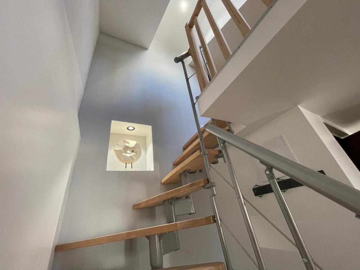 Renting - Massena - Loft - Heart Of Vieil - The Market With Sea View *
